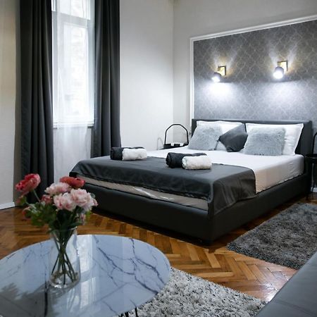 Natalie'S Place Belgrad Zewnętrze zdjęcie